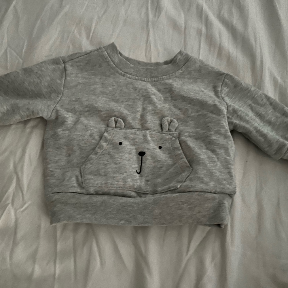 Sweatshirt
